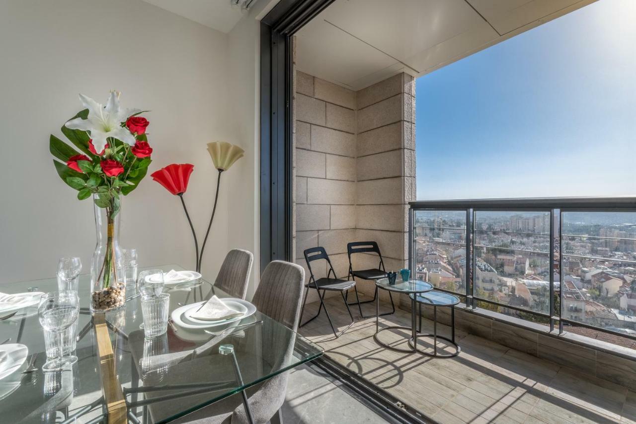 J Tower - Fantastic View - Top Location - Private Parking Jerusalém Exterior foto